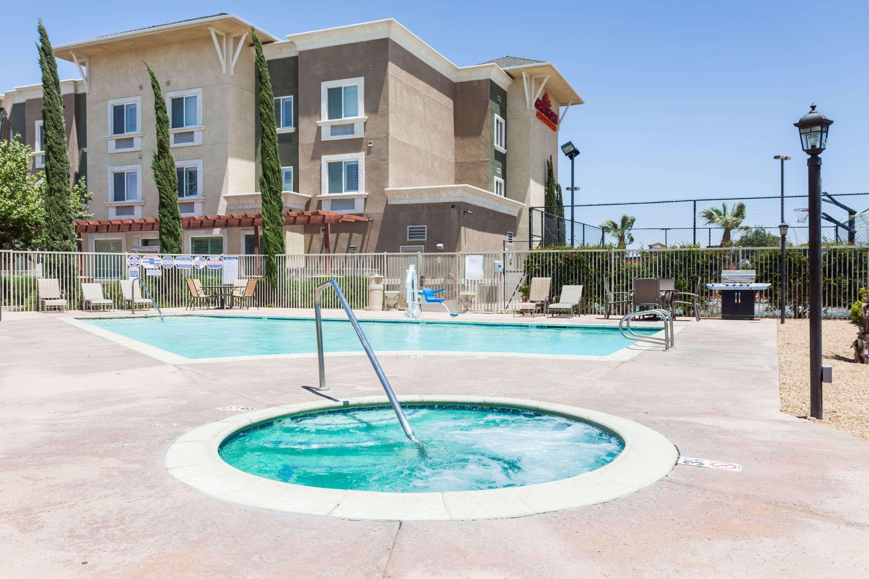 Hawthorn Suites Victorville Exteriér fotografie